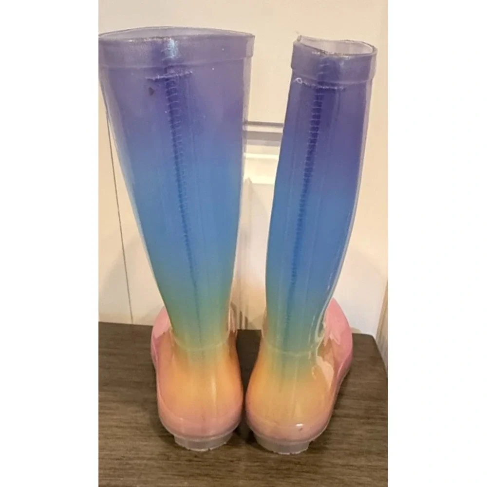 Cat & Jack Rainbow Ombré Rain Boots Wellies Girls Size 2